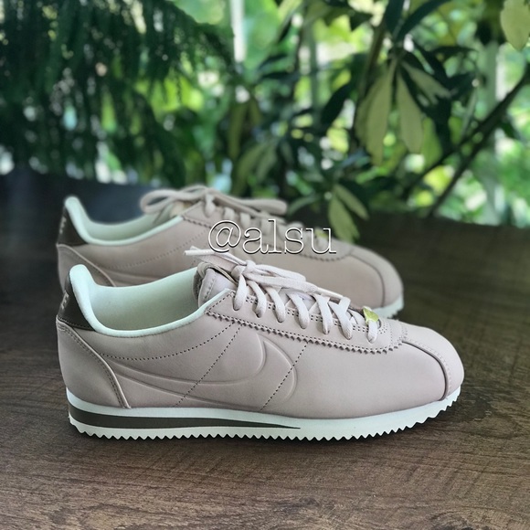 NWT Nike Cortez LA Particle Beige/Sail WMNS - Picture 2 of 8